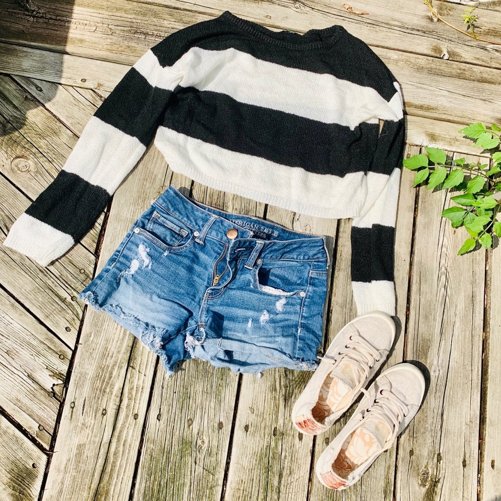 Black & White Striped Sweater - Picture 2 of 5